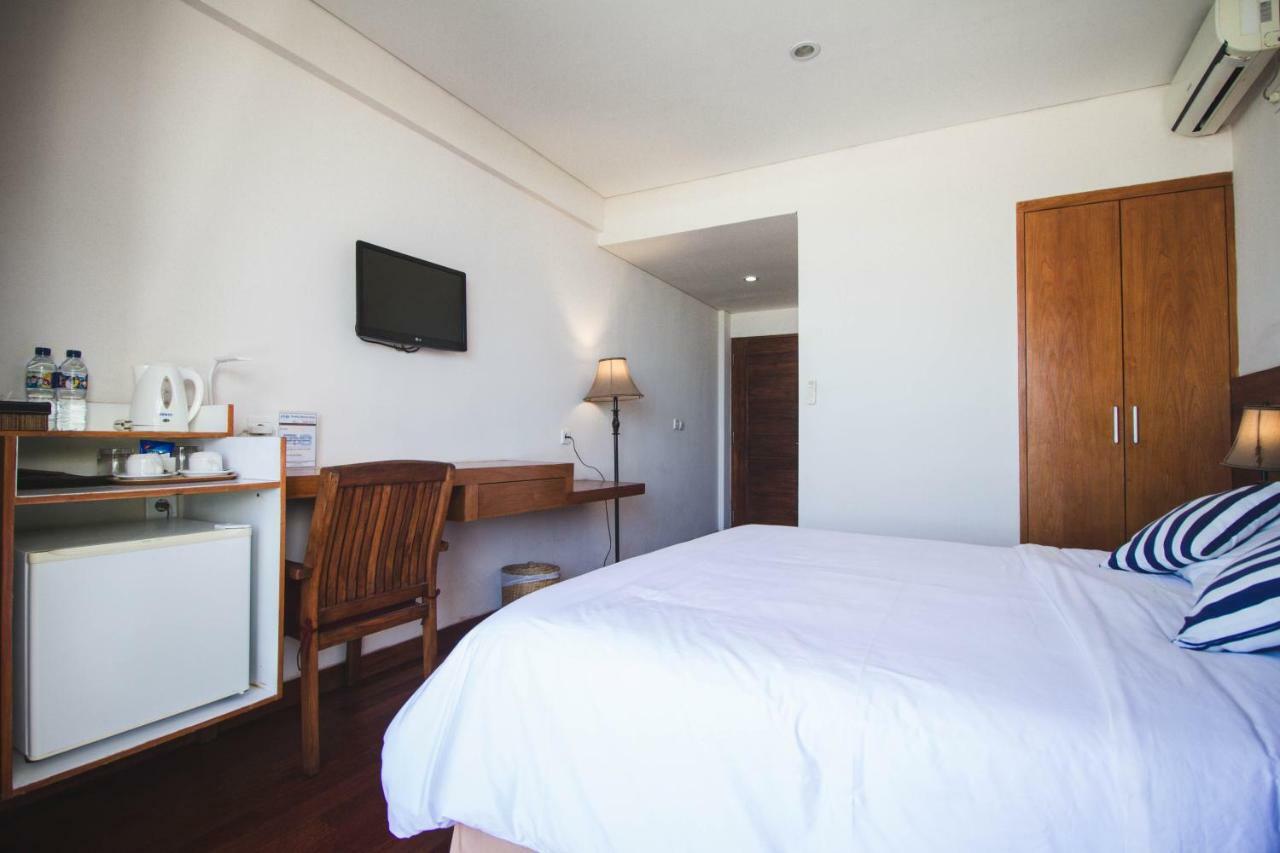 Pnb Beach Resort Canggu Extérieur photo